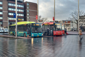 Dankzij PvdA en CDA extra geld voor rolstoeltoegankelijke bushaltes